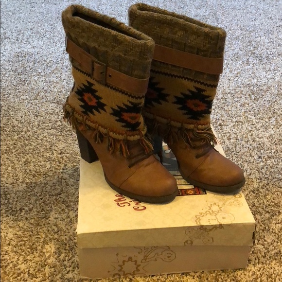 New! Muk Luk Sweater Boots - Picture 1 of 4